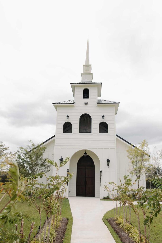 Chapel in the field wedding venue4