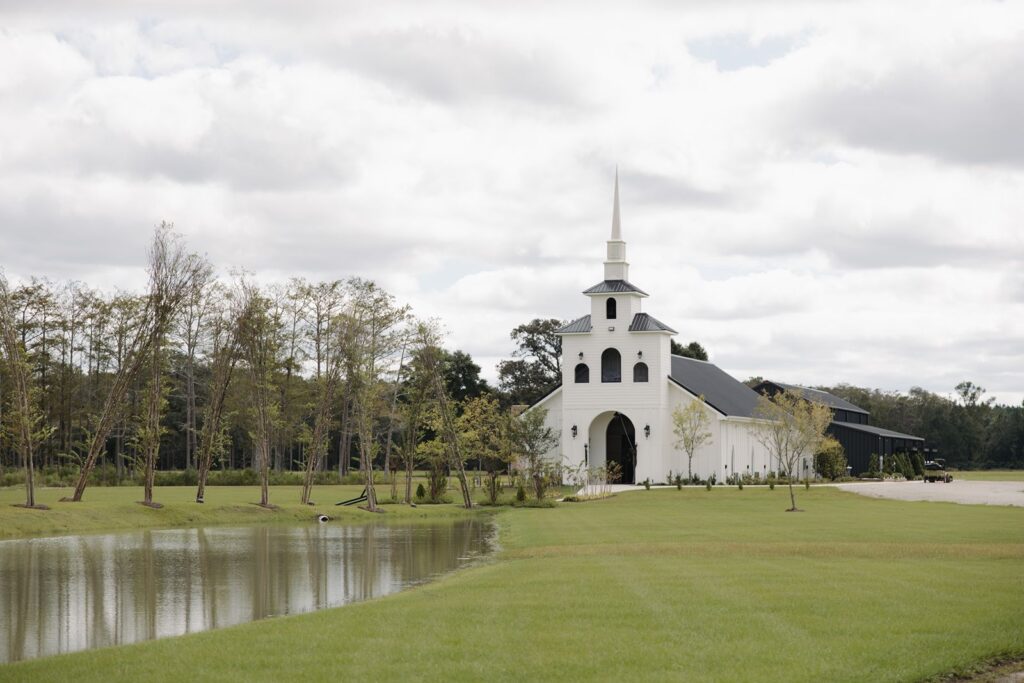 Chapel in the field wedding venue5 (1)